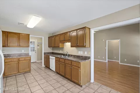 Entry Way - 1148 Pocketwatch Dr, Hernando, MS 38632 photo 1 of 1