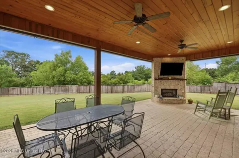 Exterior - 310 Colony Ct, Madison, MS 39110 photo 3 of 8