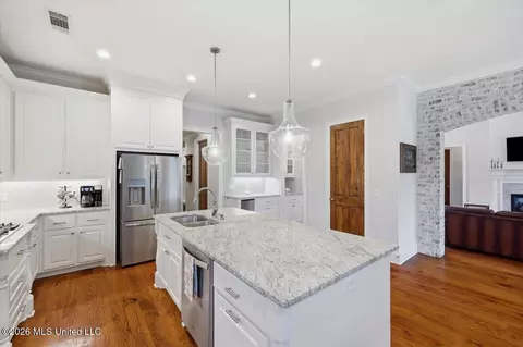 Kitchen - 310 Colony Ct, Madison, MS 39110 photo 1 of 4