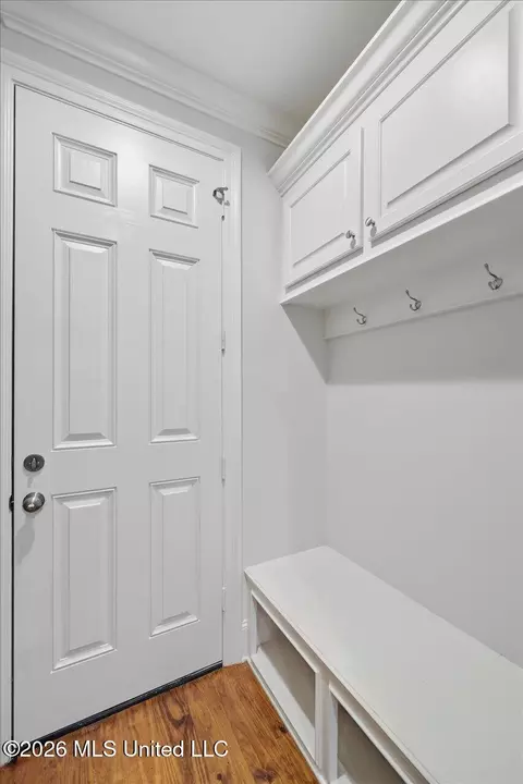 Entry Way - 310 Colony Ct, Madison, MS 39110 photo 3 of 3
