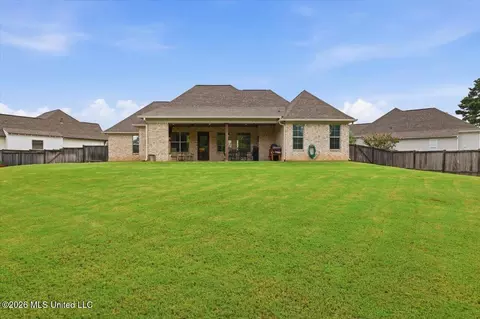 Exterior - 310 Colony Ct, Madison, MS 39110 photo 6 of 8