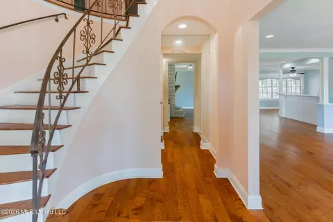 Entry Way - 12850 Midway Rd, Raymond, MS 39154 photo 1 of 15