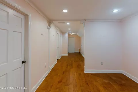 Entry Way - 12850 Midway Rd, Raymond, MS 39154 photo 12 of 15
