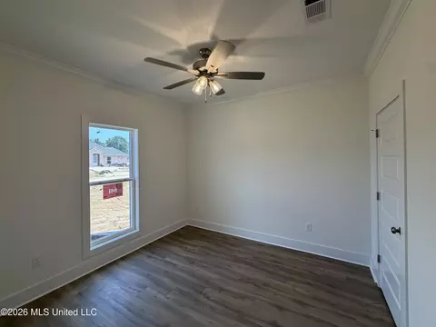 Bedroom - 344 Brookfield Cir, Brandon, MS 39042 photo 2 of 3