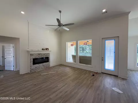 Living - 344 Brookfield Cir, Brandon, MS 39042 photo 1 of 3