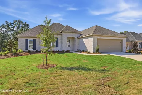 Exterior - 344 Brookfield Cir, Brandon, MS 39042 photo 2 of 6