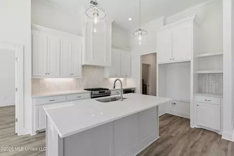 Kitchen - 344 Brookfield Cir, Brandon, MS 39042 photo 1 of 2