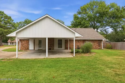 Exterior - 103 Plum Tree Rd, Brandon, MS 39047 photo 4 of 6