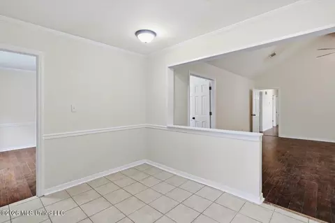 Entry Way - 103 Plum Tree Rd, Brandon, MS 39047 photo 2 of 2