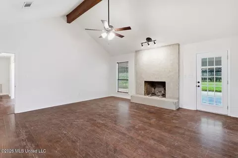 Living - 103 Plum Tree Rd, Brandon, MS 39047 photo 1 of 4