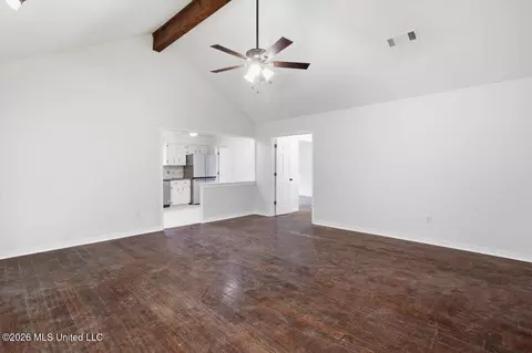 Living - 103 Plum Tree Rd, Brandon, MS 39047 photo 2 of 4