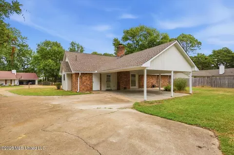 Exterior - 103 Plum Tree Rd, Brandon, MS 39047 photo 6 of 6