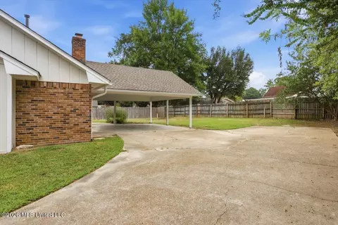 Exterior - 103 Plum Tree Rd, Brandon, MS 39047 photo 3 of 6