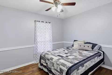Bedroom - 1017 Prince Dr, Brandon, MS 39042 photo 4 of 4