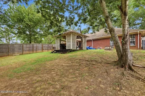 Exterior - 1017 Prince Dr, Brandon, MS 39042 photo 6 of 6