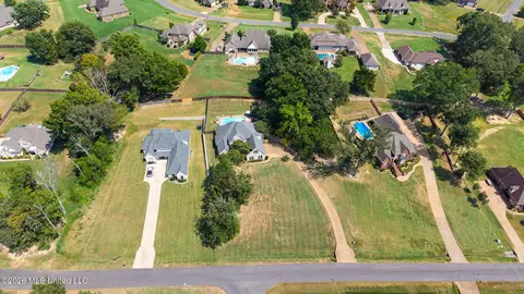 View/Area - 1424 Stone Gate Dr, Hernando, MS 38632 photo 3 of 5