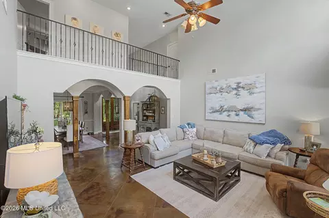 Living - 1424 Stone Gate Dr, Hernando, MS 38632 photo 3 of 3