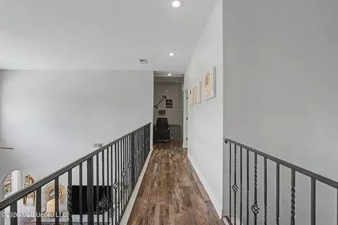 Entry Way - 1424 Stone Gate Dr, Hernando, MS 38632 photo 7 of 7