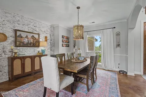 Dining - 1424 Stone Gate Dr, Hernando, MS 38632 photo 1 of 3