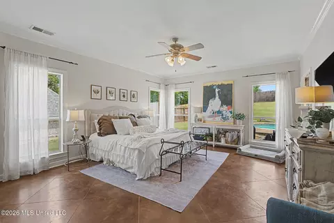 Bedroom - 1424 Stone Gate Dr, Hernando, MS 38632 photo 1 of 6