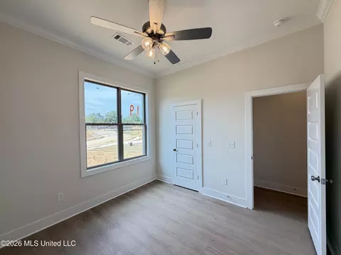 Bedroom - 346 Brookfield Cir, Brandon, MS 39042 photo 2 of 6