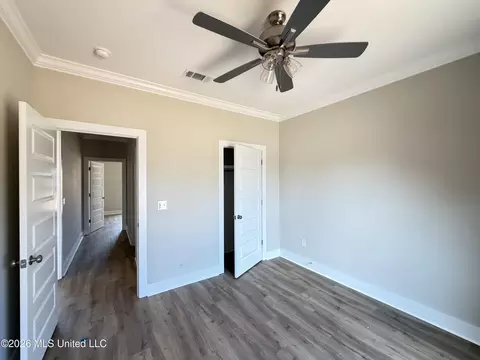 Bedroom - 343 Brookfield Cir, Brandon, MS 39042 photo 3 of 4