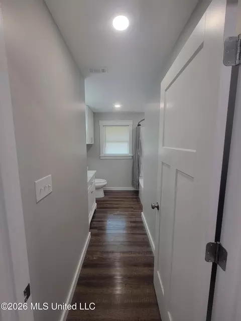 Entry Way - 218 Salem Rd, Forest, MS 39074 photo 4 of 4