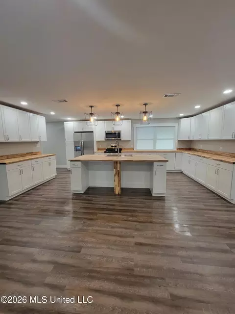 Kitchen - 218 Salem Rd, Forest, MS 39074 photo 1 of 5