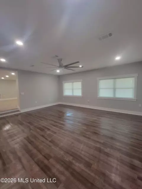 Living - 218 Salem Rd, Forest, MS 39074 photo 3 of 3