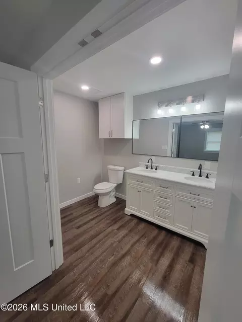 Bath - 218 Salem Rd, Forest, MS 39074 photo 6 of 6