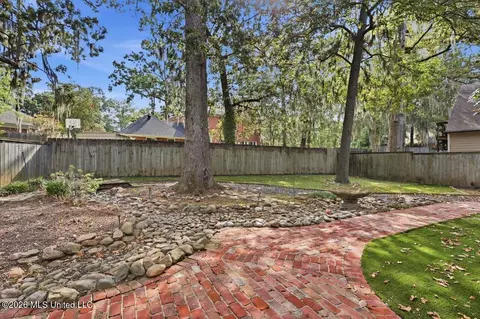 Exterior - 36 Moss Forest Cir, Jackson, MS 39211 photo 6 of 9