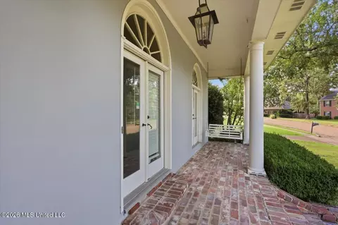 Exterior - 36 Moss Forest Cir, Jackson, MS 39211 photo 4 of 9