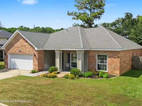 1564 Applewood Ct, Biloxi, MS 39532