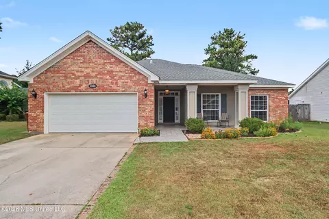1564 Applewood Ct, Biloxi, MS 39532