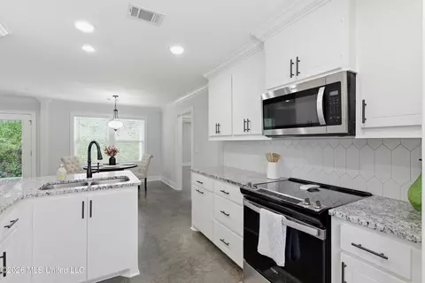 Kitchen - 131 Michel St, Brandon, MS 39042 photo 1 of 1