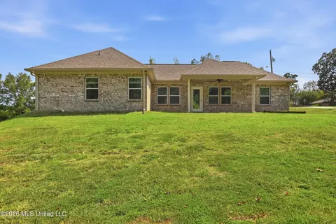 Exterior - 131 Michel St, Brandon, MS 39042 photo 5 of 6
