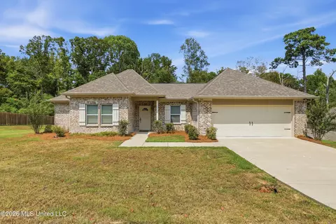 Exterior - 131 Michel St, Brandon, MS 39042 photo 3 of 6