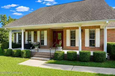 Exterior - 1070 Deerfield Rd, Summit, MS 39666 photo 4 of 8