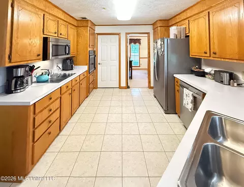 Kitchen - 1070 Deerfield Rd, Summit, MS 39666 photo 2 of 2