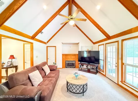 Living - 1070 Deerfield Rd, Summit, MS 39666 photo 1 of 2