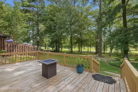 Exterior - 443 Bradford Dr, Brandon, MS 39047 photo 4 of 7