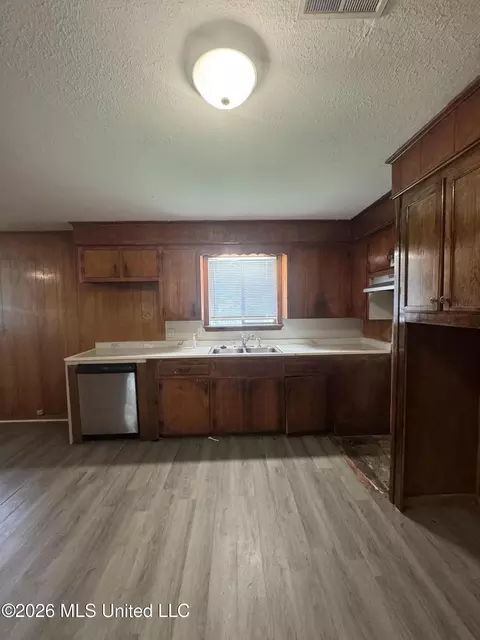 Kitchen - 3139 Charleston Dr, Jackson, MS 39212 photo 1 of 1