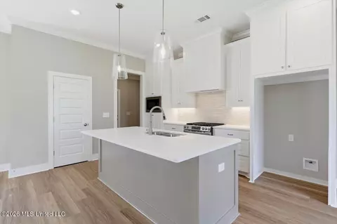 Kitchen - 345 Brookfield Cir, Brandon, MS 39042 photo 2 of 2
