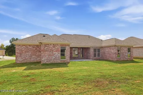 Exterior - 345 Brookfield Cir, Brandon, MS 39042 photo 5 of 7
