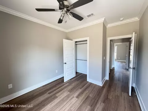 Bedroom - 345 Brookfield Cir, Brandon, MS 39042 photo 3 of 6