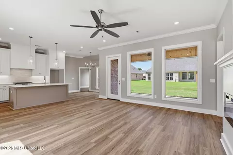Living - 345 Brookfield Cir, Brandon, MS 39042 photo 1 of 4