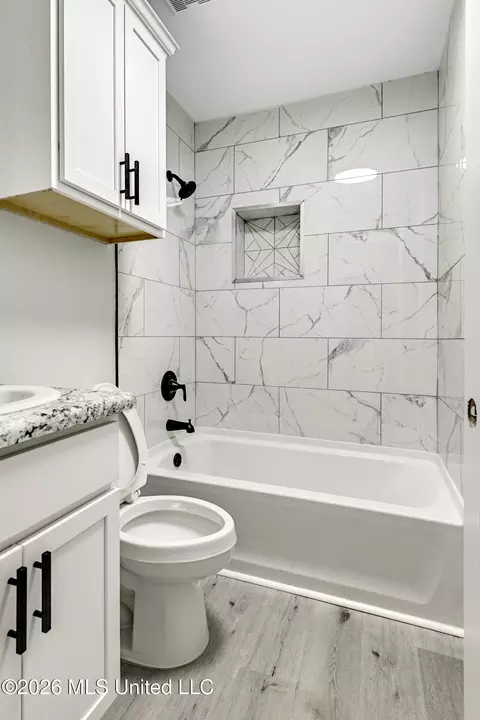 Bath - 3706 Devonshire Dr, Moss Point, MS 39563 photo 3 of 3