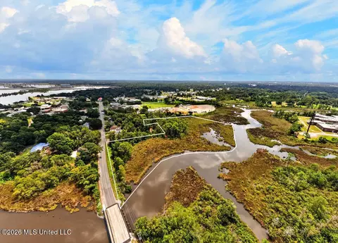 Bellview Avenue, Moss Point, MS 39563 photo 9