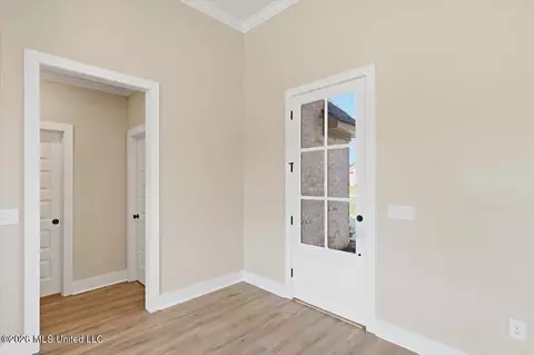 Entry Way - 139 Palace Xing, Flowood, MS 39232 photo 1 of 3