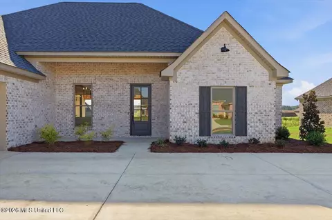 Exterior - 139 Palace Xing, Flowood, MS 39232 photo 2 of 7